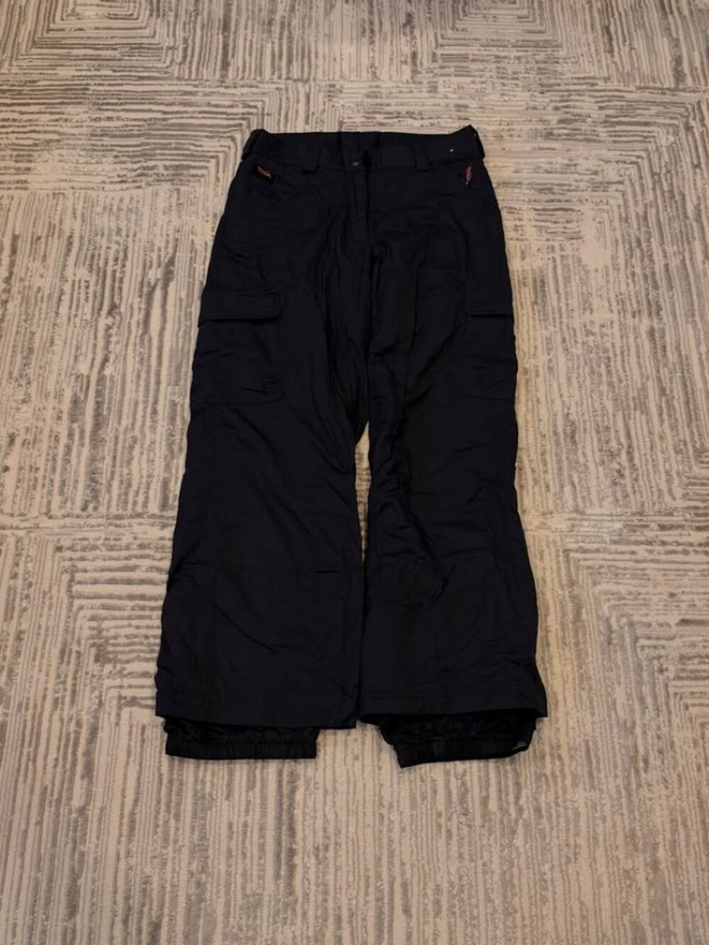Obermeyer women's size 4 black waterproof & insulated cargo snow pants MSRP $229